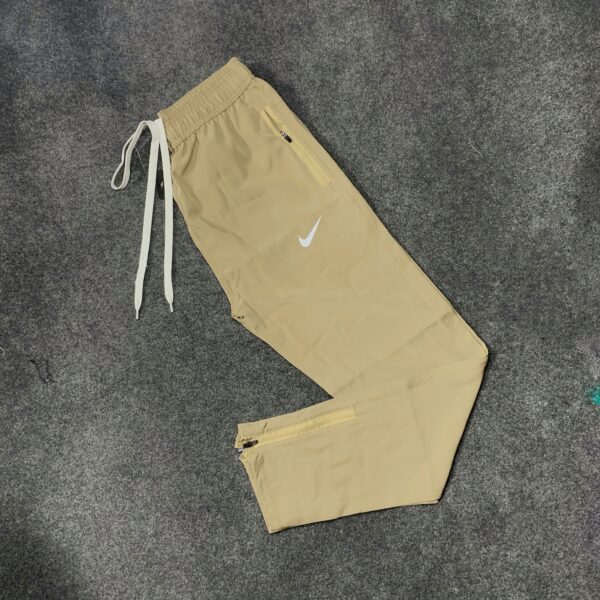 Basic nike trouser-Khaki